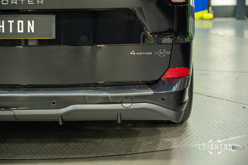 Volkswagen Transporter 2.0 T32 Diesel 150ps Auto 4Motion Kombi LWB - N5138