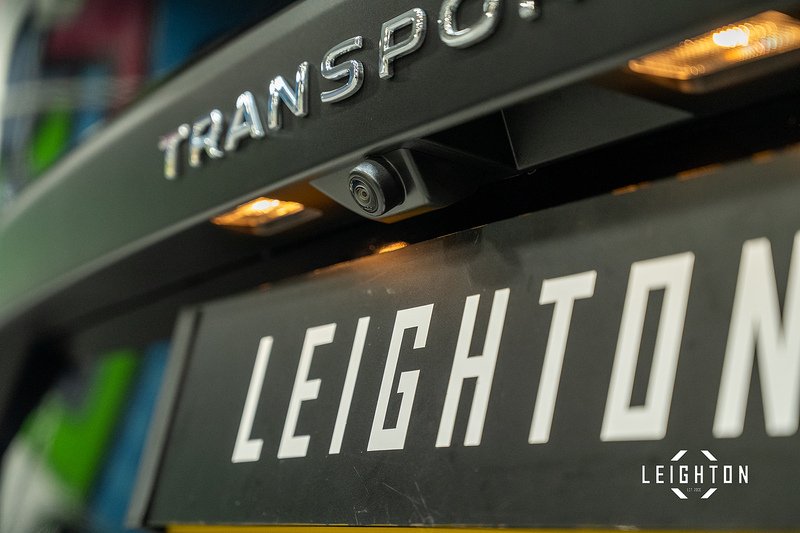 Volkswagen Transporter 2.0 T32 Diesel 150ps Auto 4Motion Kombi LWB - N5138