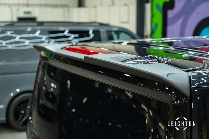 Volkswagen Transporter 2.0 T32 Diesel 150ps Auto 4Motion Kombi LWB - N5138