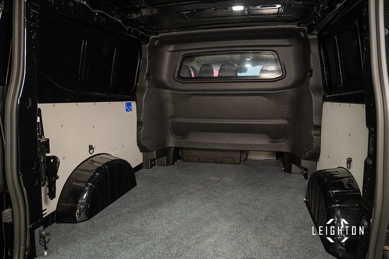 Volkswagen Transporter 2.0 T32 Diesel 150ps Auto 4Motion Kombi LWB - N5138