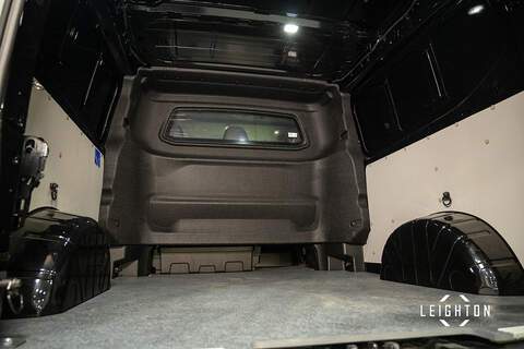 Volkswagen Transporter 2.0 T32 Diesel 150ps Auto 4Motion Kombi LWB - N5138