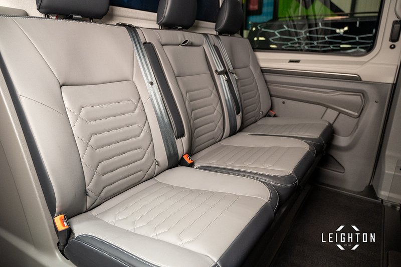 Volkswagen Transporter 2.0 T32 Diesel 150ps Auto 4Motion Kombi LWB - N5138