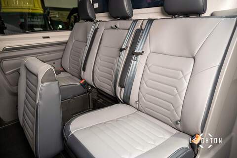 Volkswagen Transporter 2.0 T32 Diesel 150ps Auto 4Motion Kombi LWB - N5138