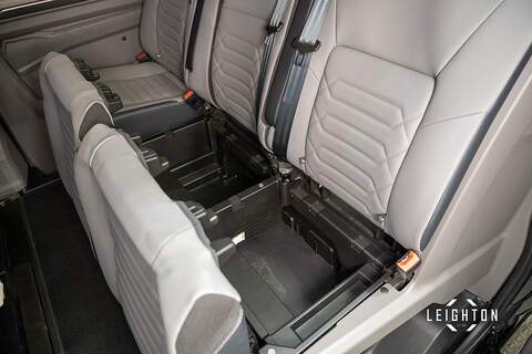 Volkswagen Transporter 2.0 T32 Diesel 150ps Auto 4Motion Kombi LWB - N5138