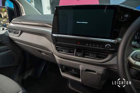 Volkswagen Transporter 2.0 T32 Diesel 150ps Auto 4Motion Kombi LWB - N5138