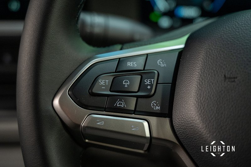 Volkswagen Transporter 2.0 T32 Diesel 150ps Auto 4Motion Kombi LWB - N5138