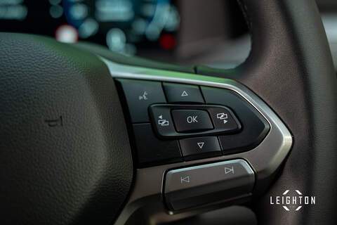 Volkswagen Transporter 2.0 T32 Diesel 150ps Auto 4Motion Kombi LWB - N5138