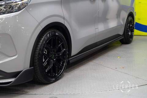 Ford Transit Custom 2.5 320 PHEV 232ps Auto Double Cab L2 - N5221