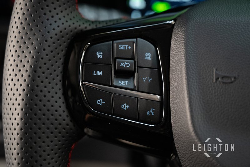 Ford Transit Custom 2.5 320 PHEV 232ps Auto Double Cab L2 - N5221