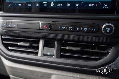 Ford Transit Custom 2.5 320 PHEV 232ps Automatic Double Cab L2 H1 - N5224