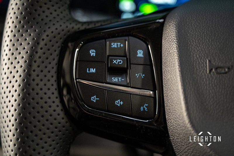 Ford Transit Custom 2.5 320 PHEV 232ps Automatic Double Cab L2 H1 - N5224