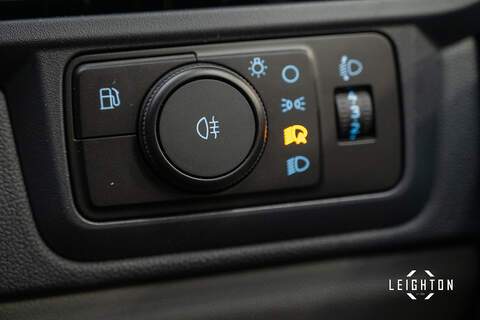 Ford Transit Custom 2.5 320 PHEV 232ps Automatic Double Cab L2 H1 - N5224