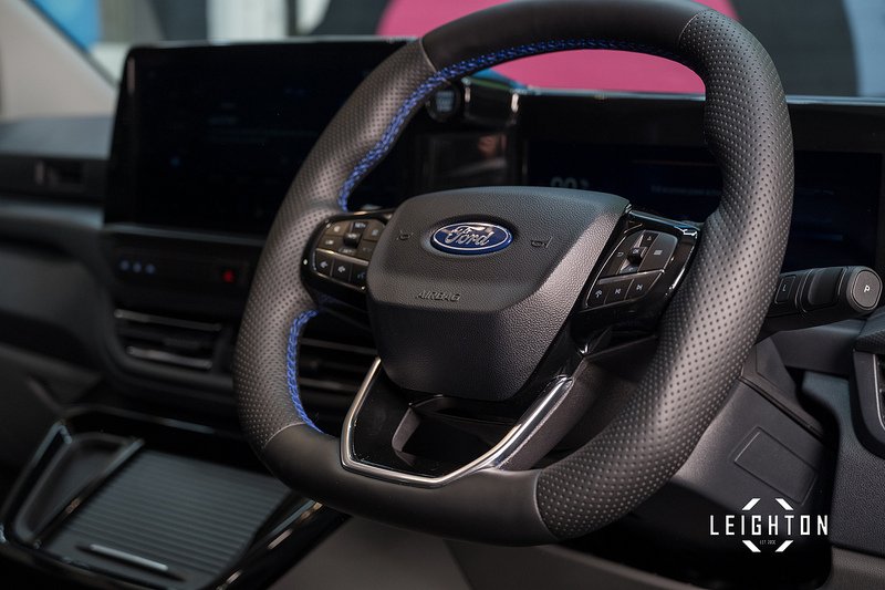 Ford Transit Custom 2.5 320 PHEV 232ps Auto Double Cab L2 H1 - N5236