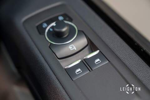 Ford Transit Custom 2.5 320 PHEV 232ps Auto Double Cab L2 H1 - N5236