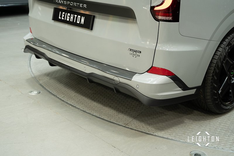 Volkswagen Transporter 2.0 T32 DIESEL 150PS AUTO 4M Kombi Van SWB - N5276