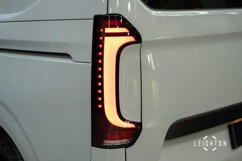 Volkswagen Transporter 2.0 T32 DIESEL 150PS AUTO 4M Kombi Van SWB - N5276