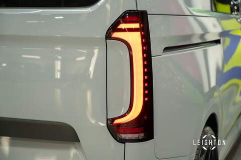 Volkswagen Transporter 2.0 T32 DIESEL 150PS AUTO 4M Kombi Van SWB - N5276