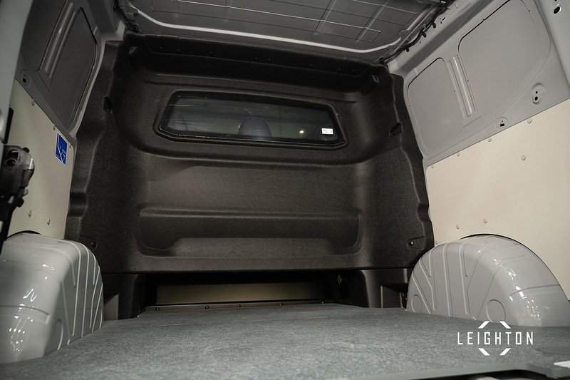 Volkswagen Transporter 2.0 T32 DIESEL 150PS AUTO 4M Kombi Van SWB - N5276