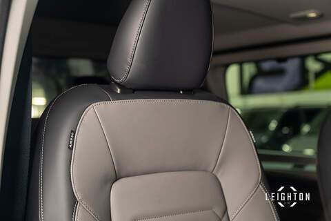 Volkswagen Transporter 2.0 T32 DIESEL 150PS AUTO 4M Kombi Van SWB - N5276