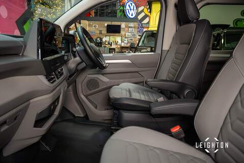 Volkswagen Transporter 2.0 T32 DIESEL 150PS AUTO 4M Kombi Van SWB - N5276