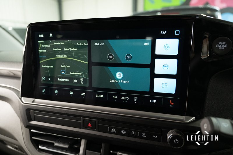 Volkswagen Transporter 2.0 T32 DIESEL 150PS AUTO 4M Kombi Van SWB - N5276