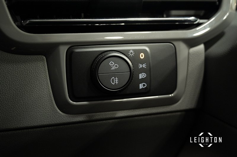 Volkswagen Transporter 2.0 T32 DIESEL 150PS AUTO 4M Kombi Van SWB - N5276