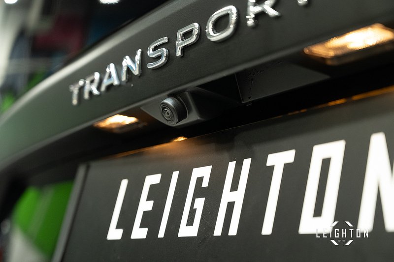 Volkswagen Transporter 2.0 T32 Diesel 170ps Auto Kombi Van SWB - N5278