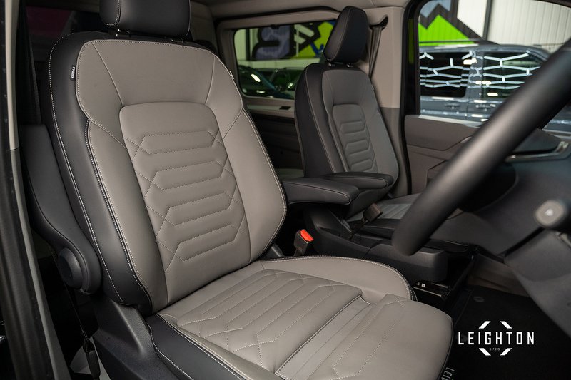 Volkswagen Transporter 2.0 T32 Diesel 170ps Auto Kombi Van SWB - N5278