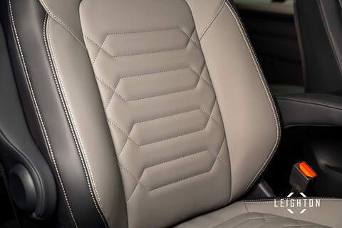 Volkswagen Transporter 2.0 T32 Diesel 170ps Auto Kombi Van SWB - N5278