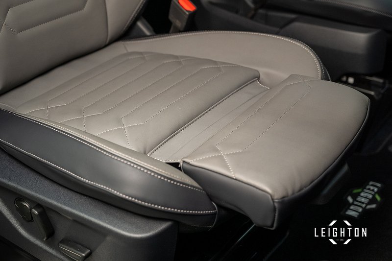 Volkswagen Transporter 2.0 T32 Diesel 170ps Auto Kombi Van SWB - N5278