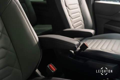 Volkswagen Transporter 2.0 T32 Diesel 170ps Auto Kombi Van SWB - N5278