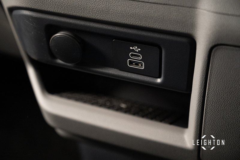 Volkswagen Transporter 2.0 T32 Diesel 170ps Auto Kombi Van SWB - N5278