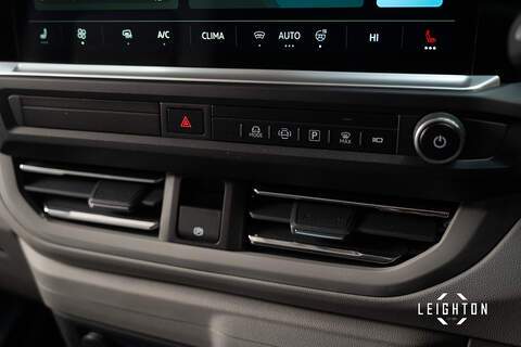 Volkswagen Transporter 2.0 T32 Diesel 170ps Auto Kombi Van SWB - N5278