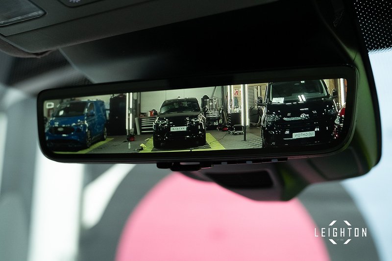 Volkswagen Transporter 2.0 T32 Diesel 170ps Auto Kombi Van SWB - N5278