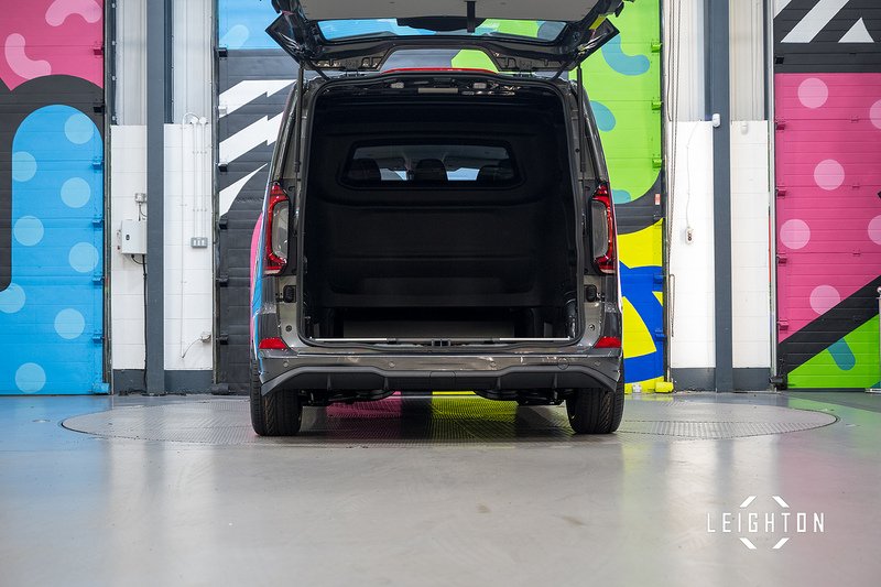 Volkswagen Transporter 2.0 TDI T32 Diesel 170ps Auto Kombi Van SWB - N5279