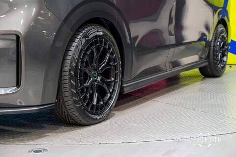 Volkswagen Transporter 2.0 TDI T32 Diesel 170ps Auto Kombi Van SWB - N5279