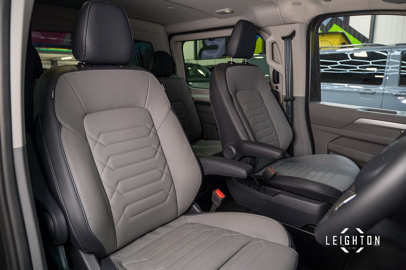 Volkswagen Transporter 2.0 TDI T32 Diesel 170ps Auto Kombi Van SWB - N5279