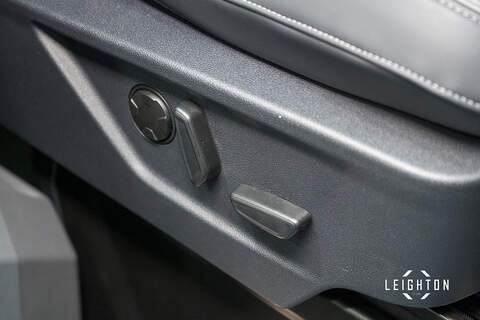 Volkswagen Transporter 2.0 TDI T32 Diesel 170ps Auto Kombi Van SWB - N5279