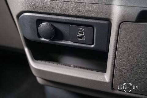 Volkswagen Transporter 2.0 TDI T32 Diesel 170ps Auto Kombi Van SWB - N5279