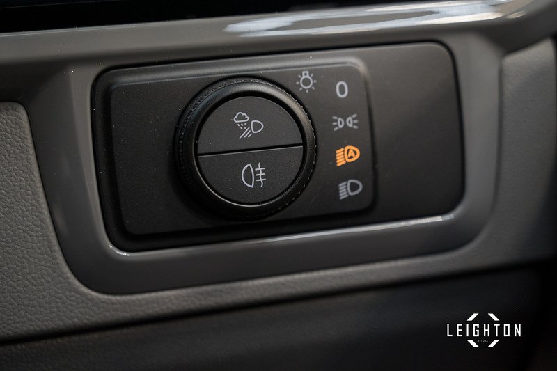 Volkswagen Transporter 2.0 TDI T32 Diesel 170ps Auto Kombi Van SWB - N5279