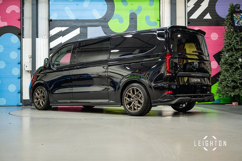 Volkswagen Transporter 2.0 T32 Diesel 170ps Auto Kombi Van LWB - N5280