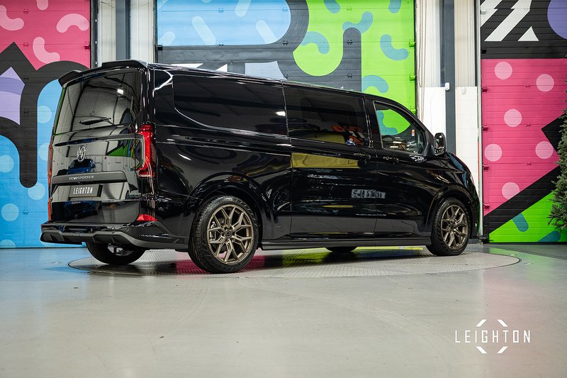 Volkswagen Transporter 2.0 T32 Diesel 170ps Auto Kombi Van LWB - N5280