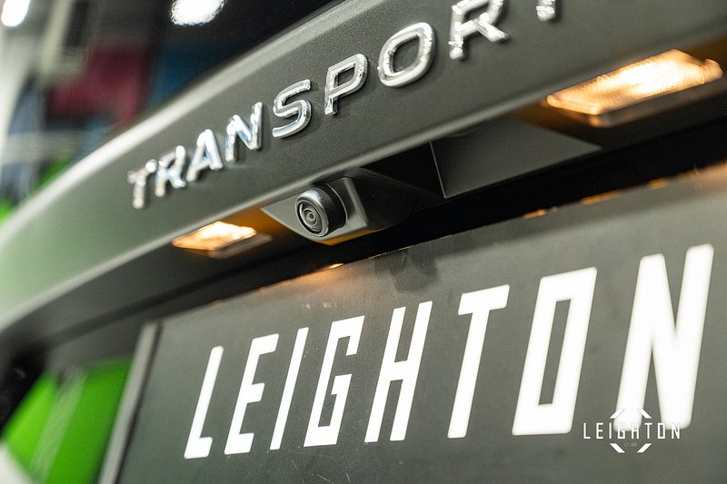 Volkswagen Transporter 2.0 T32 Diesel 170ps Auto Kombi Van LWB - N5280