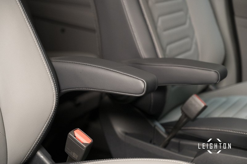 Volkswagen Transporter 2.0 T32 Diesel 170ps Auto Kombi Van LWB - N5280