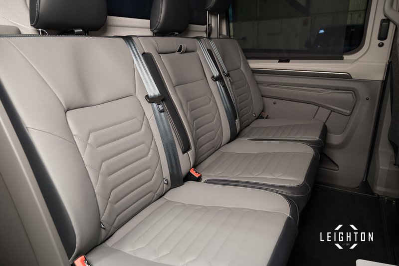 Volkswagen Transporter 2.0 T32 Diesel 170ps Auto Kombi Van LWB - N5280