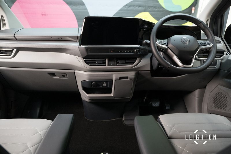 Volkswagen Transporter 2.0 T32 Diesel 170ps Auto Kombi Van LWB - N5280