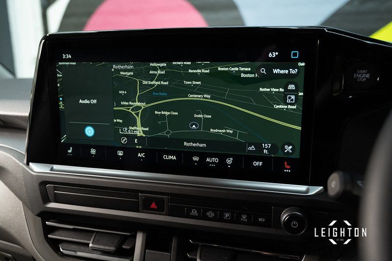 Volkswagen Transporter 2.0 T32 Diesel 170ps Auto Kombi Van LWB - N5280