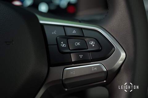 Volkswagen Transporter 2.0 T32 Diesel 170ps Auto Kombi Van LWB - N5280