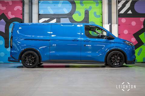 Ford Transit Custom 2.5L 320 PHEV 232ps Auto Panel Van L2 H1 - N5300
