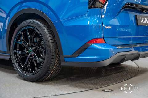 Ford Transit Custom 2.5L 320 PHEV 232ps Auto Panel Van L2 H1 - N5300